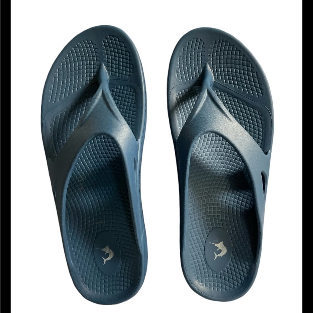Reel Legends Flip Flops - Picture 2 of 12
